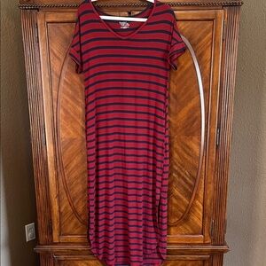 Time and Tru Burgundy and Navy Blue Striped Midi Dress